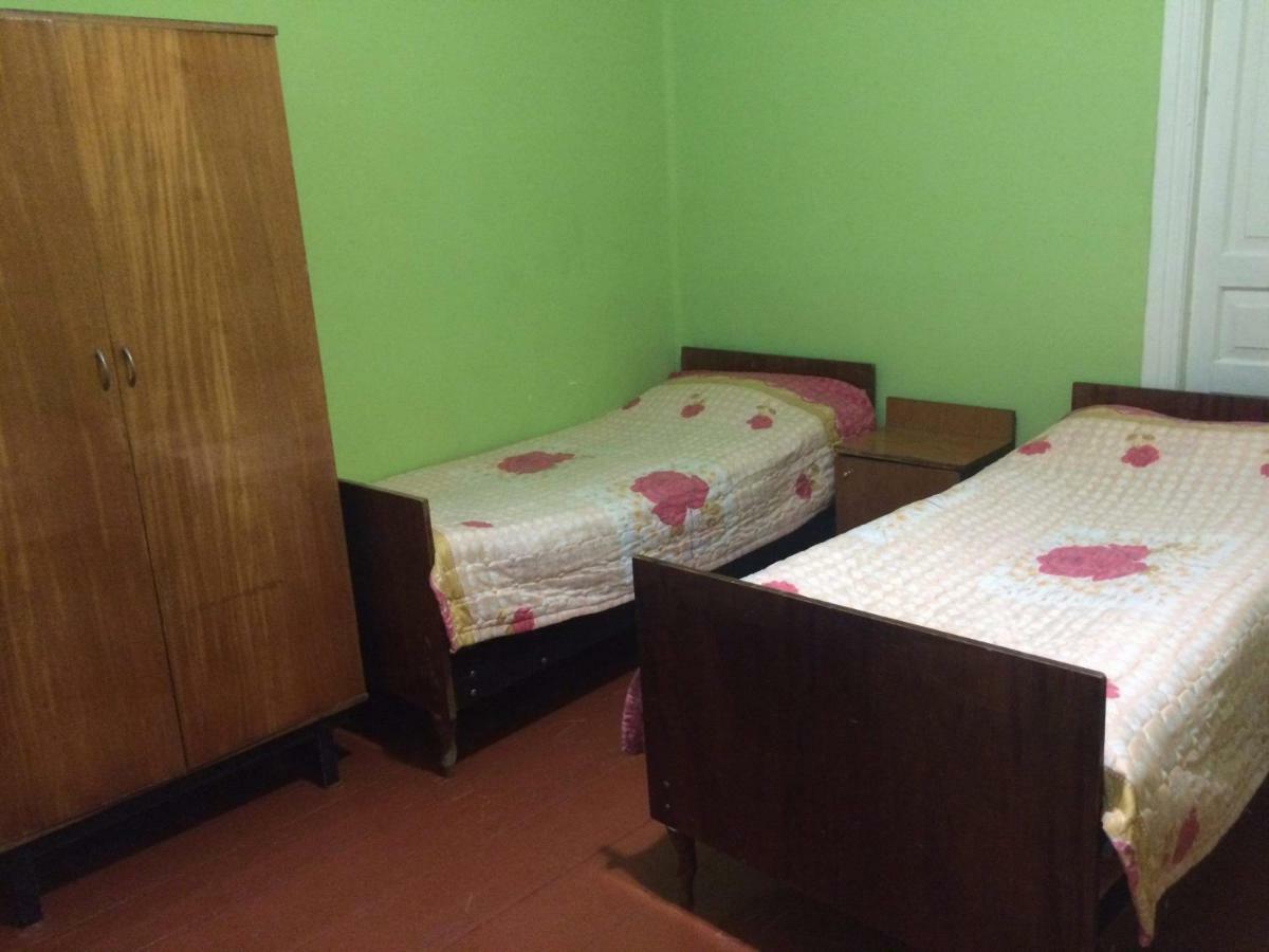 Guesthouse Malkhazi Borjomi Bagian luar foto