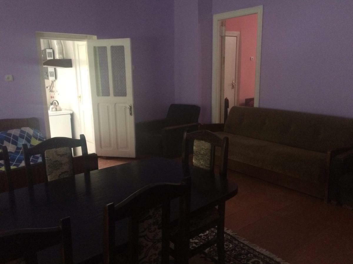 Guesthouse Malkhazi Borjomi Bagian luar foto